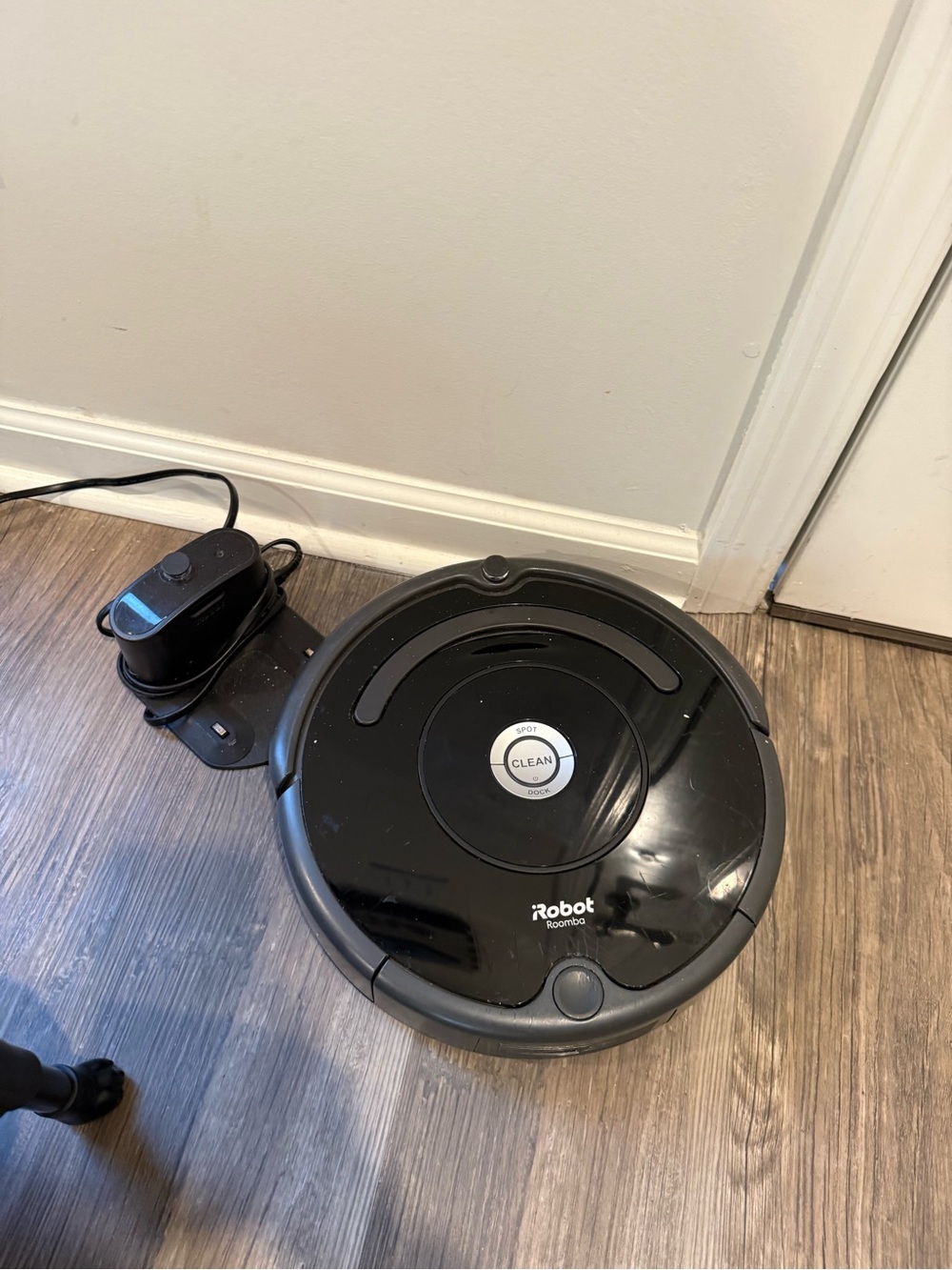 iRobot Roomba Black Robot Vacuum Cleaner